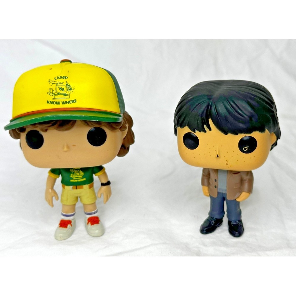 funko pop Stranger Things Dustin At Camp Target Exclusive Mike SnowBall Dance